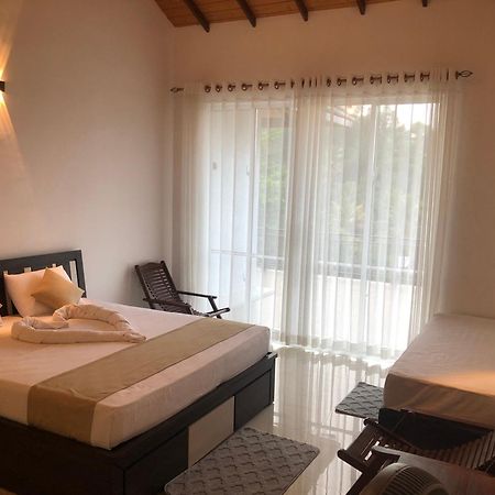 Chathu Holiday Home Kandy Exterior photo
