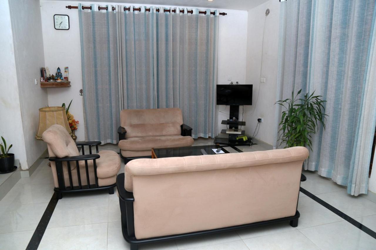 Chathu Holiday Home Kandy Exterior photo