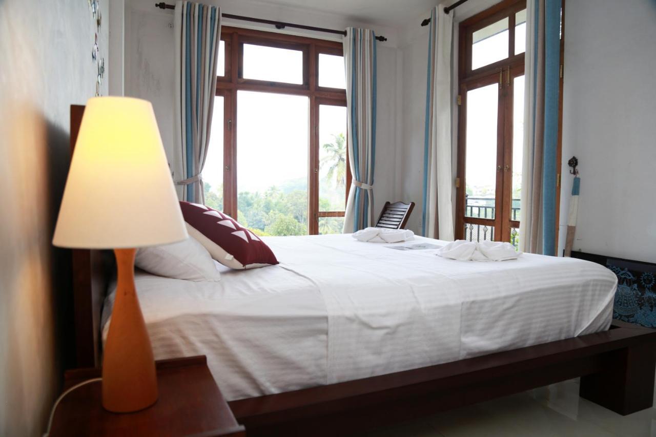Chathu Holiday Home Kandy Exterior photo